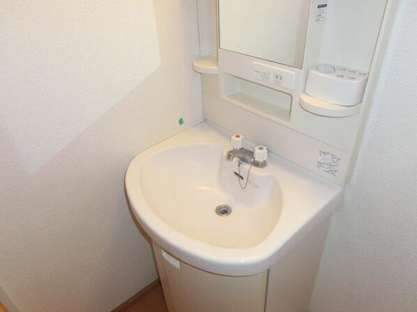 ラグジュアリーアパートメント砧の物件内観写真